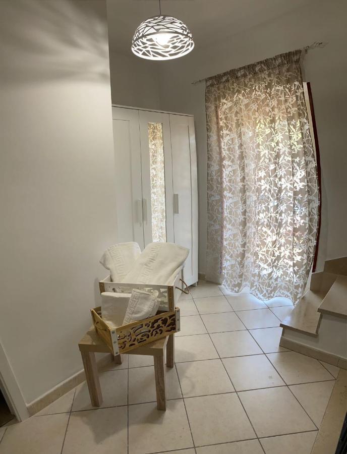 Nyx Dea Della Notte Apartment Bari Exterior foto